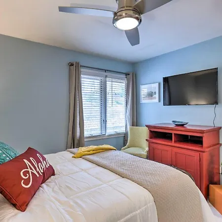 Modern Home Deck, BBQ, Games, Fire Pit,&More!